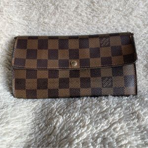 Louis Vuitton Sarah Wallet
